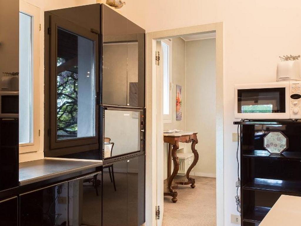 Roomy Apartment Duomo & San Babila Milano Exteriör bild