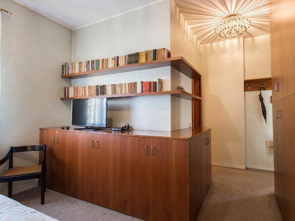 Roomy Apartment Duomo & San Babila Milano Exteriör bild