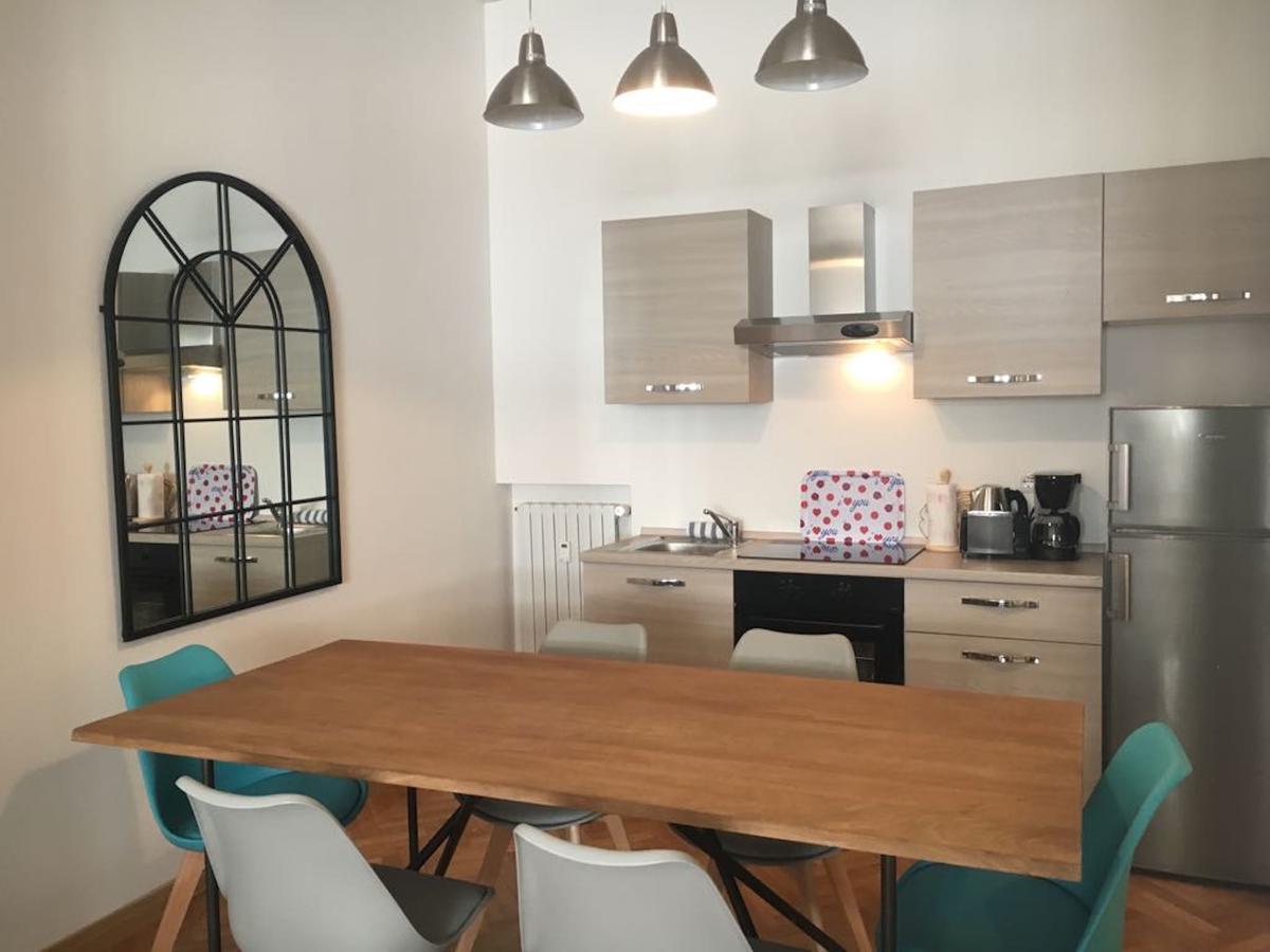 Roomy Apartment Duomo & San Babila Milano Exteriör bild